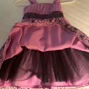 Girls size 6 purple Prince dress.